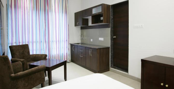 Oyo 710 Hotel Kshitij Poona Buitenkant foto