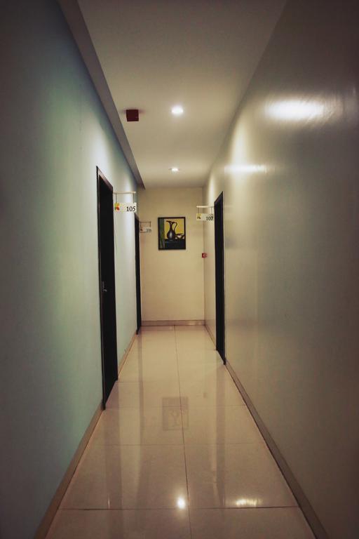 Oyo 710 Hotel Kshitij Poona Buitenkant foto