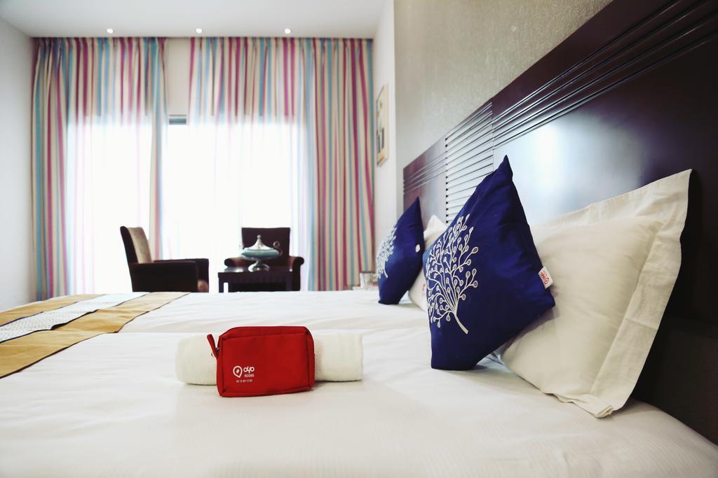 Oyo 710 Hotel Kshitij Poona Buitenkant foto
