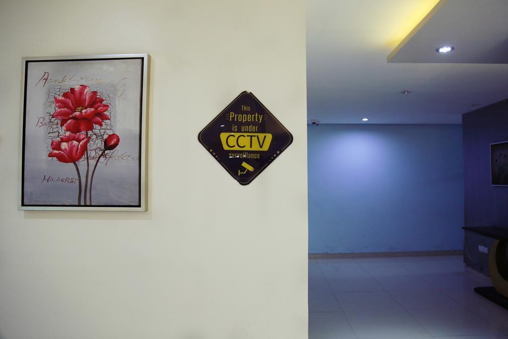 Oyo 710 Hotel Kshitij Poona Buitenkant foto