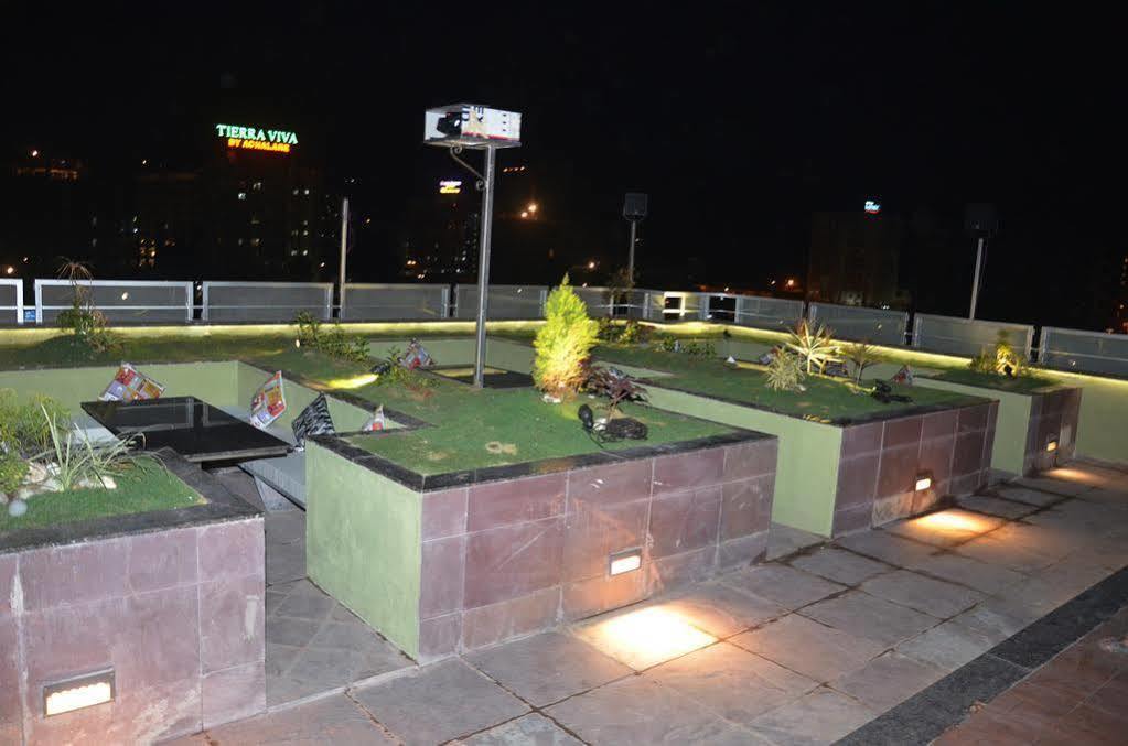 Oyo 710 Hotel Kshitij Poona Buitenkant foto